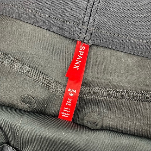 NEW SPANX Leather-Like Ankle Skinny Pant Luxe Black Size Medium Tall - Picture 10 of 13